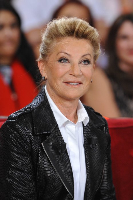 Sheila attaque son ancienne belle-fille en justice Sheila attaque son ancienne belle-fille en justice