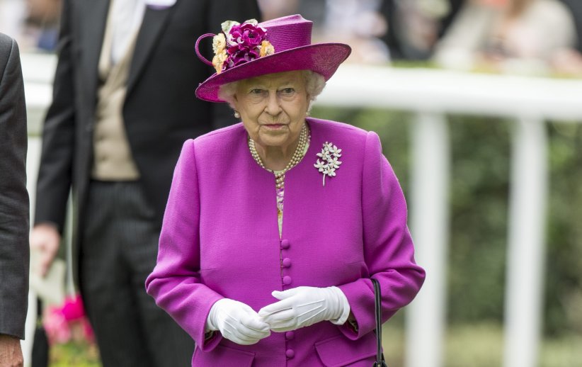 La reine est une vraie "Dancing Queen" La reine est une vraie "Dancing Queen"