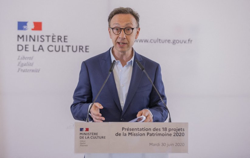 Stéphane Bern possède un collège royal du XVIIe siècle Stéphane Bern possède un collège royal du XVIIe siècle