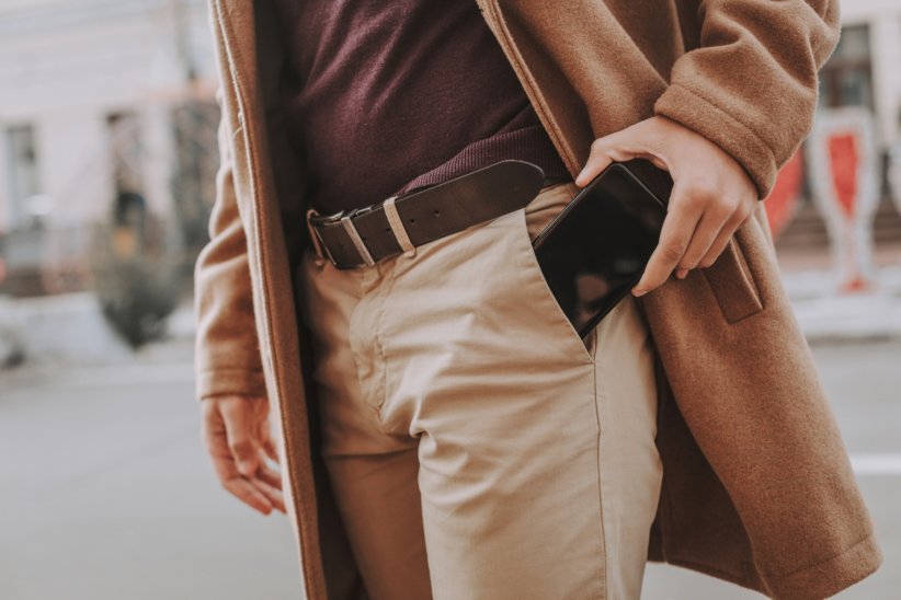 Garder son téléphone dans sa poche augmente les risques de cancer des testicules Garder son téléphone dans sa poche augmente les risques de cancer des testicules
