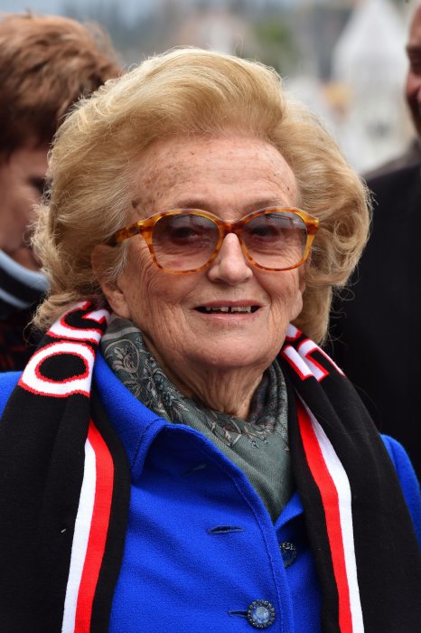 Bernadette Chirac : une intoxication médicamenteuse à l'origine de son hospitalisation Bernadette Chirac : une intoxication médicamenteuse à l'origine de son hospitalisation