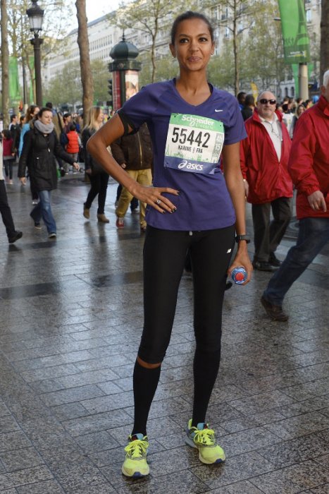 Karine Le Marchand : un look acidulé pour courir le marathon Karine Le Marchand : un look acidulé pour courir le marathon