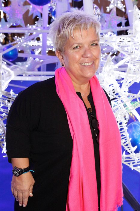 Mimie Mathy : une grand-mère sur un petit nuage Mimie Mathy : une grand-mère sur un petit nuage
