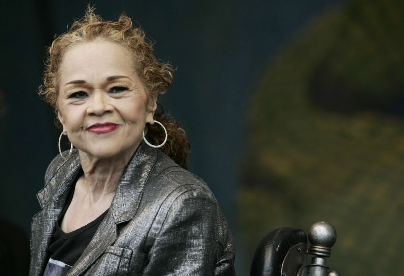 Etta James est tombée en dépression suite à sa chirurgie bariatrique Etta James est tombée en dépression suite à sa chirurgie bariatrique