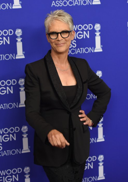 Jamie Lee Curtis, hermaphrodite ? Telle est la question ! Jamie Lee Curtis, hermaphrodite ? Telle est la question !