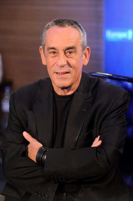 Thierry Ardisson, au moins un joint "par jour" Thierry Ardisson, au moins un joint "par jour"
