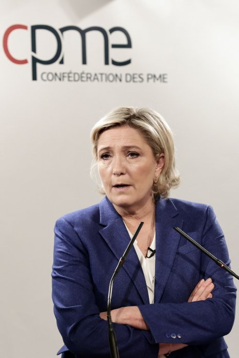 Marine Le Pen rencontre Vladimir Poutine en Russie Marine Le Pen rencontre Vladimir Poutine en Russie