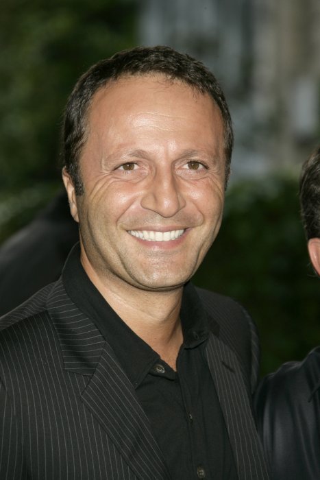 Arthur : 5 heures de sommeil par nuit pour l'animateur vedette Arthur : 5 heures de sommeil par nuit pour l'animateur vedette