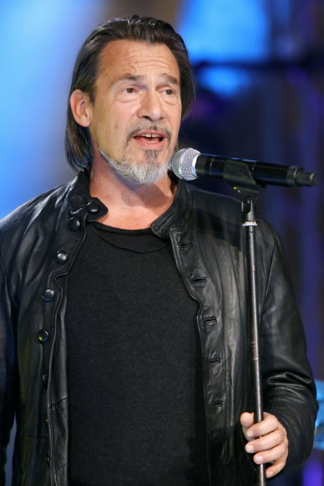Florent Pagny : la marijuana cadence son quotidien Florent Pagny : la marijuana cadence son quotidien