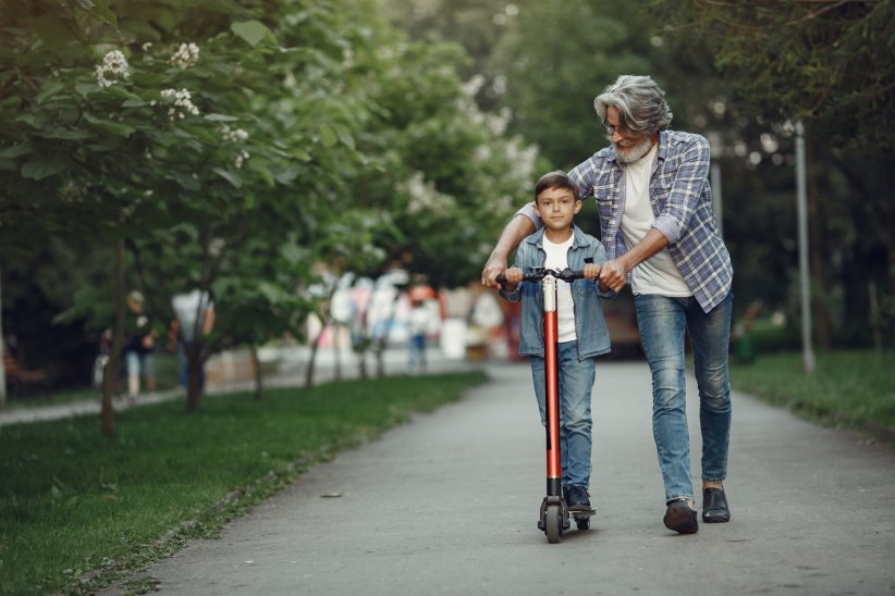 Aller à l'école, en vélo, en trottinette ou à pied Aller à l'école, en vélo, en trottinette ou à pied