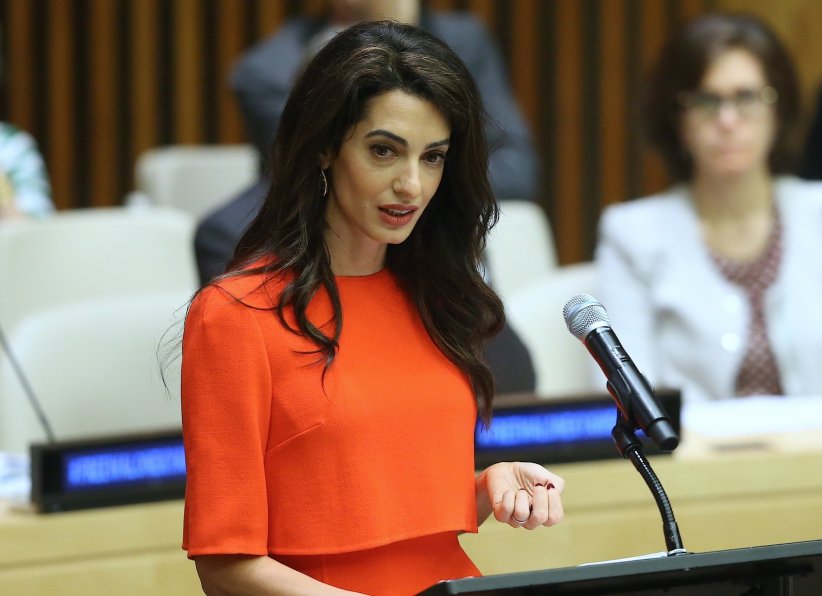 Amal Clooney réclame justice pour les victimes de violences sexuelles lors des conflits Amal Clooney réclame justice pour les victimes de violences sexuelles lors des conflits