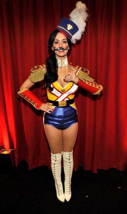 Quand Katy Perry se la joue sexy Quand Katy Perry se la joue sexy