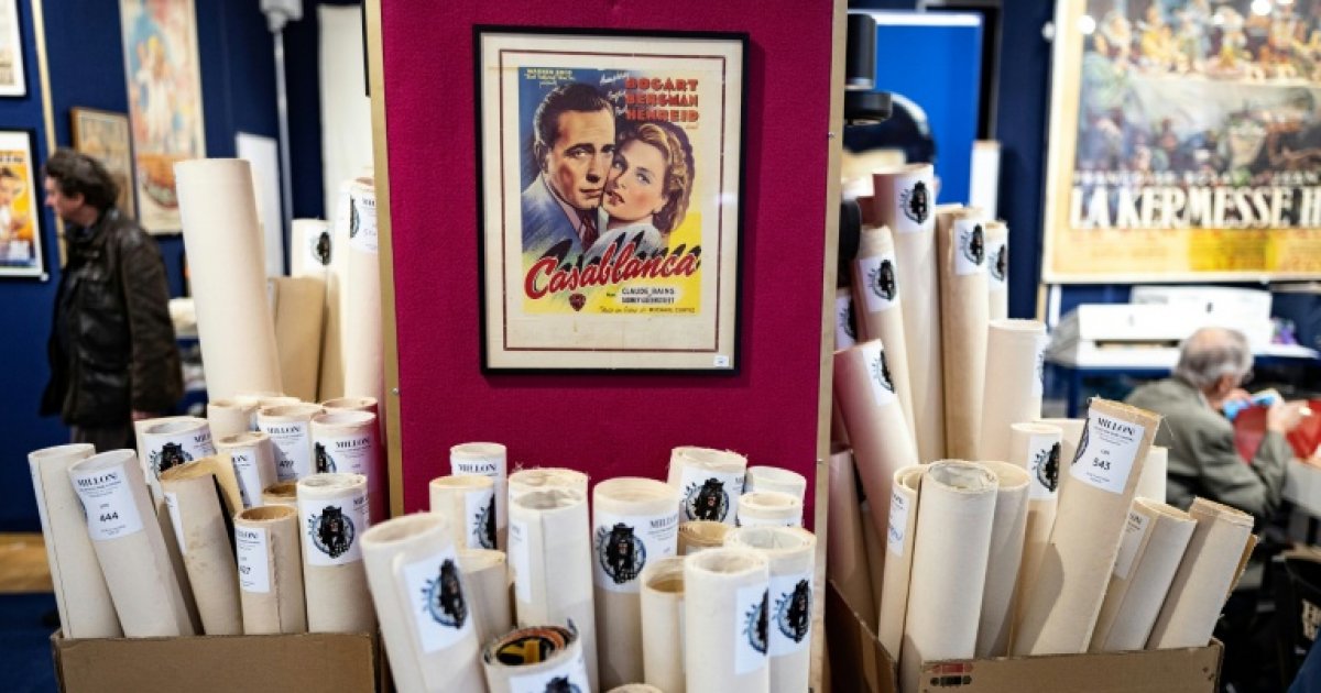 Close to Belmondo, promoter of Bruce Lee: René Chateaus cinema collection up for auction : News