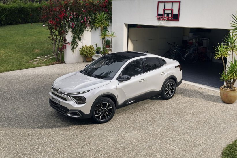 Citroën ë-C4 X - tarifs non communiqués. Citroën ë-C4 X - tarifs non communiqués.