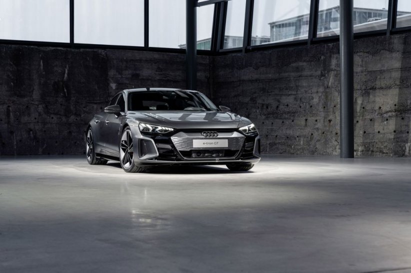 Audi e-tron GT Audi e-tron GT