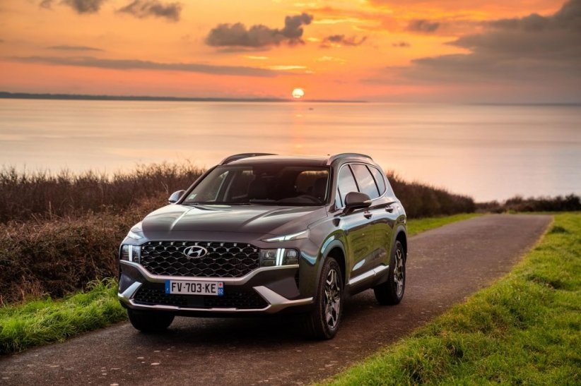 SUV familial hybride : Hyundai Santa Fé Hybrid 230 ch SUV familial hybride : Hyundai Santa Fé Hybrid 230 ch