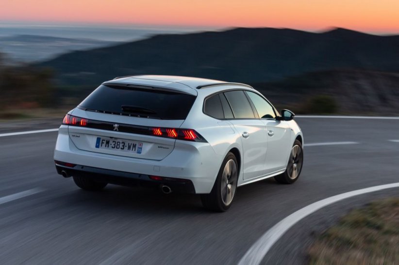 Une Peugeot 508 SW plutôt qu'un 5008 Une Peugeot 508 SW plutôt qu'un 5008