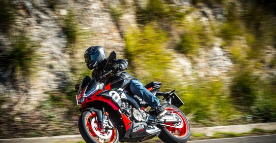 Aprilia Tuono 660