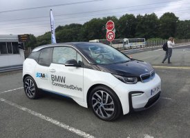BMW appelle l'Europe à autoriser la 5G en voiture