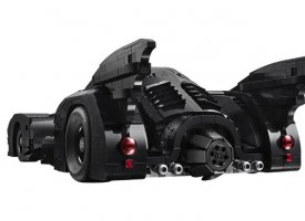 Une Batmobile géante arrive chez Lego