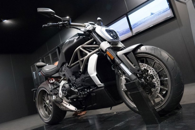 DUCATI XDIAVEL, le cruiser sportif DUCATI XDIAVEL, le cruiser sportif