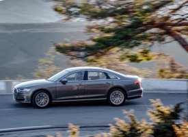 AUDI A8 55 TFSI Avus Extended