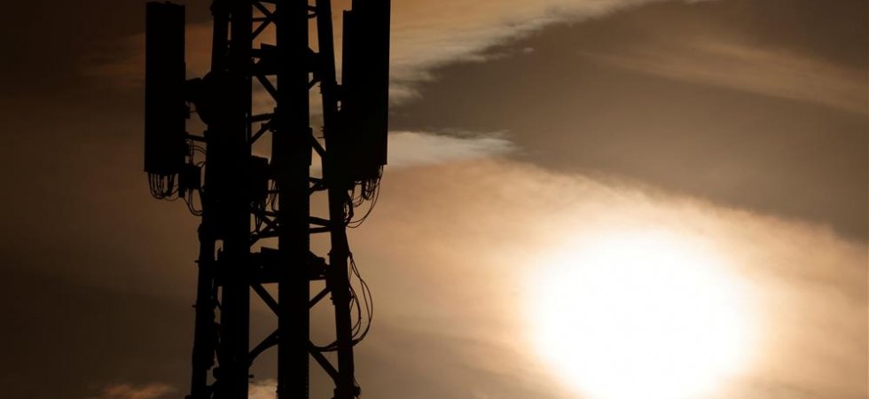 Télécoms : très grosse opération au Canada