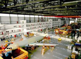 Aéronautique : un plan de 10 milliards d'euros annoncé mardi