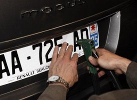 Les émissions de CO2 des voitures françaises repartent en baisse