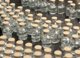 Vaccin Covid-19 : Pfizer revoit ses processus, des retards à prévoir