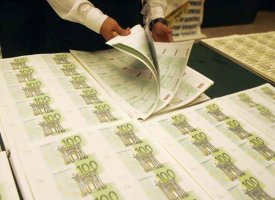 Devises : l'euro démarre 2019 en force face au dollar