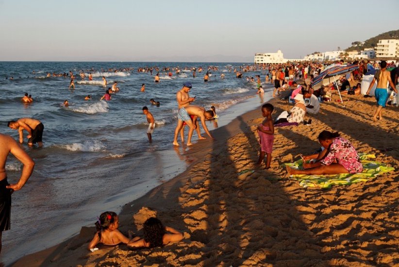 1 - Tunis 1 - Tunis