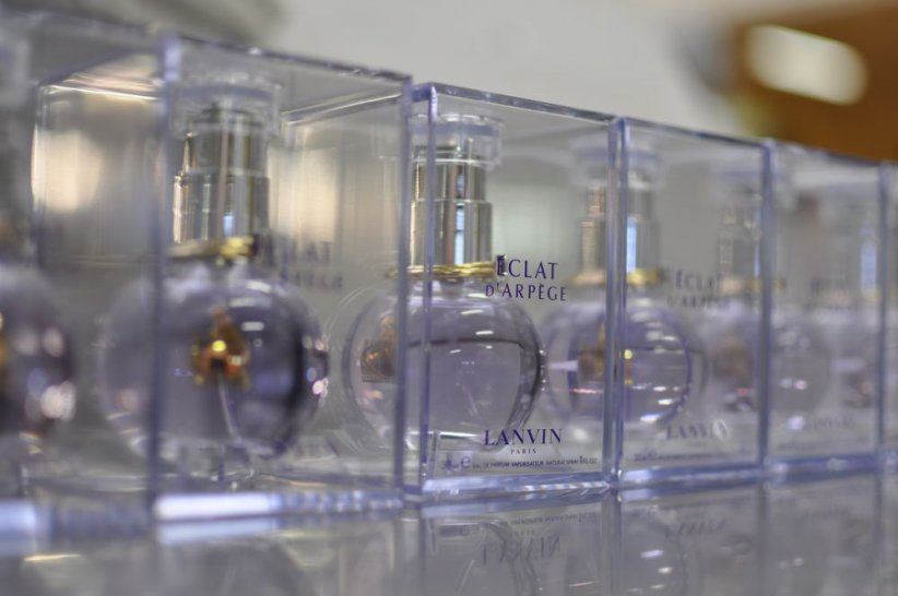 8 - Interparfums 8 - Interparfums