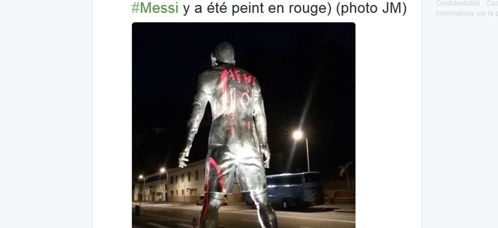La statue de Ronaldo souillée par le nom de Messi