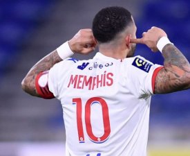 Lyon : Depay discute avec Barcelone