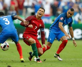 Collina défend Payet après sa faute sur Ronaldo
