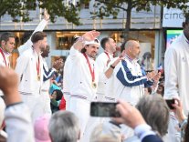 L'équipe de France de cécifoot ovationnée L'équipe de France de cécifoot ovationnée