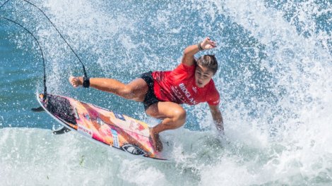 Surf: At 15, French prodigy Tya Zebrowski arrives at the pros.