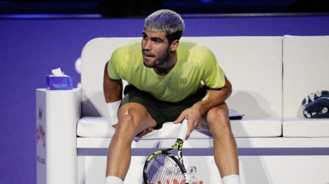 Alcaraz se retira de la Davis Cup en Bologna por lesión y afecta a España