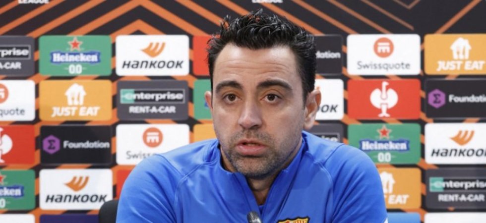 FC Barcelone : Xavi défend le style de son équipe