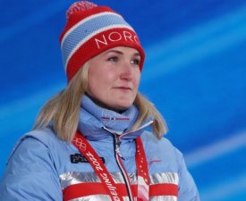 Biathlon (F) : Roeiseland, tenante du titre, sera au moins absente jusqu'en janvier