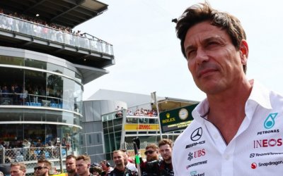 F1 - Mercedes : Wolff fait un nouvel appel du pied à Verstappen 