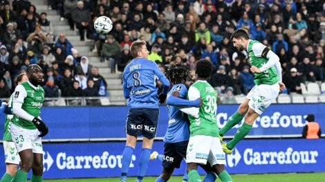 Ligue 2 (27) : Saint-Étienne concède le nul à Grenoble