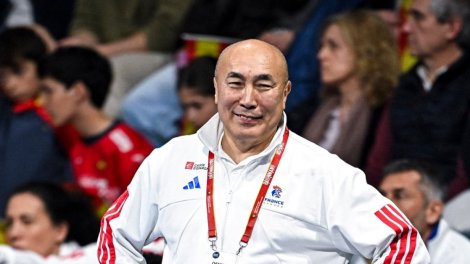 Μπλε: Ο Ντισεμπάεφ βγάζει θετικά παρά την ισοπαλία στην Ισπανία