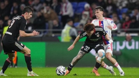 Strasbourg Aims for Upset Against Lyon in Thrilling Ligue 1 Showdown