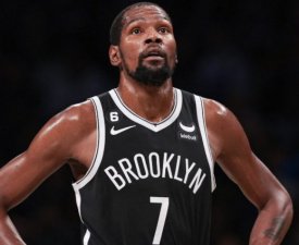 NBA : Durant trouve " cool " de voir LeBron James battre le record de points