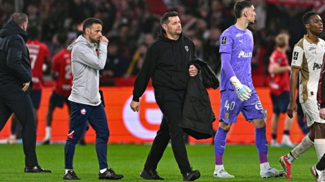 Lens: After the shipwreck, Sage no longer believes in the title