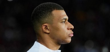 Real Madrid : Mbappé aurait accepté de jouer n°9 