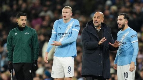Manchester City - Guardiola : « 12 matches, c'est une éternité »