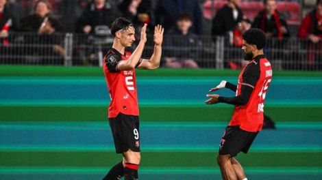 Errores de Kenny Lala hunden a Brest en derrota 3-1 ante Rennes